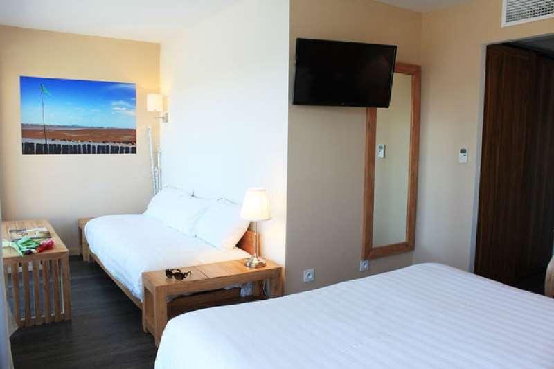 Rives D'Or Hotel Ла-Сейн-сюр-Мер Номер фото